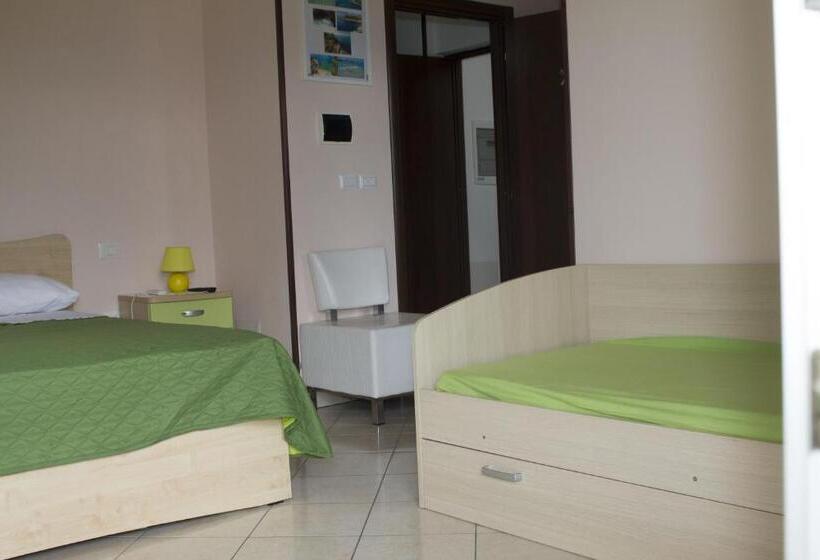 Номер Стандарт, B&b L Angolo