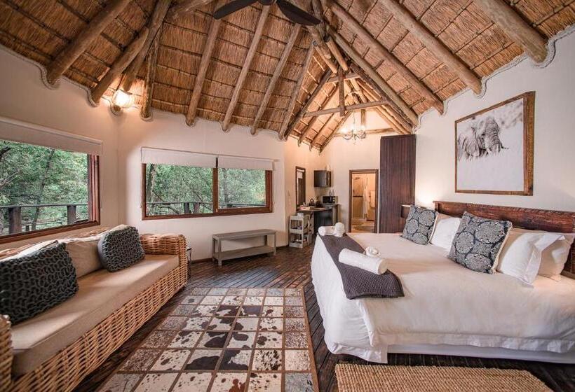 Люкс Вид на Реку, Serenity Mountain And Forest Lodge