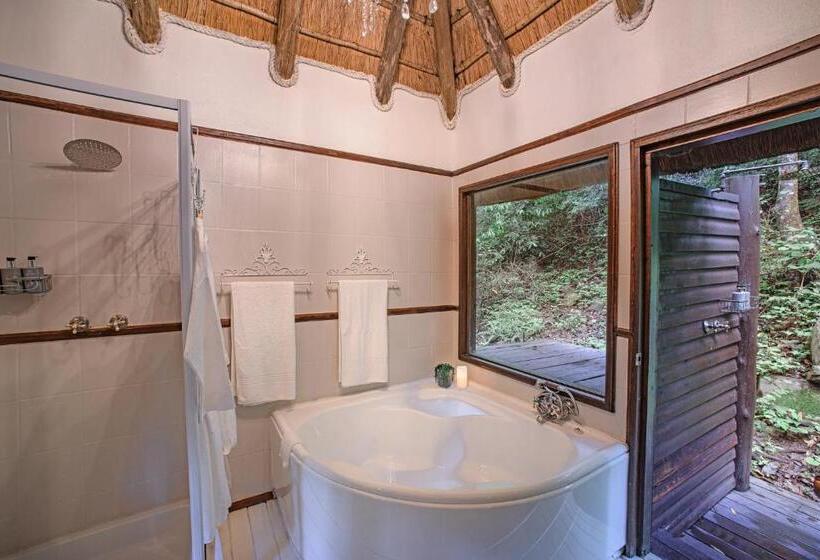 Люкс Вид на Реку, Serenity Mountain And Forest Lodge