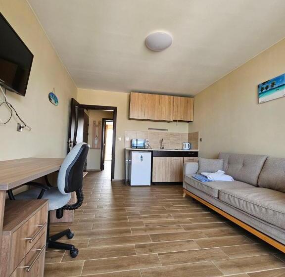 Apartamento 1 Dormitório Vista Mar, Silitur Central