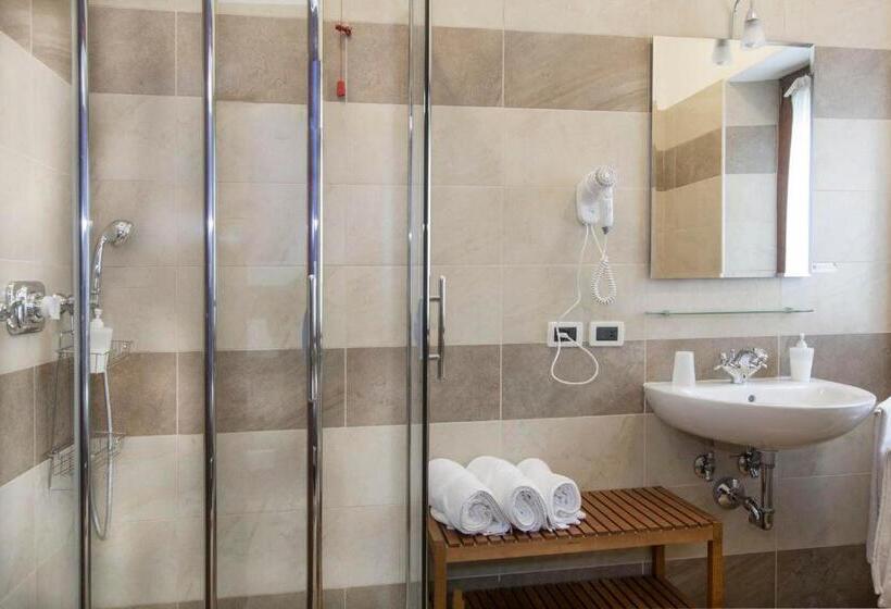 스탠다드 룸 킹사이즈 침대, Agriturismo Il Falco