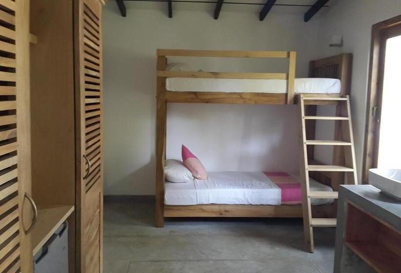 Quarto Familiar, Handagedara Resort & Spa