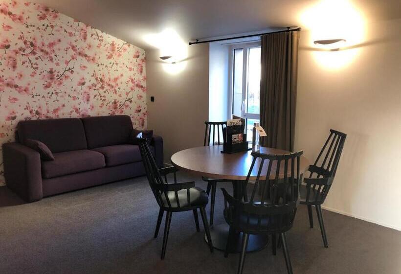 Family Suite, L Adresse