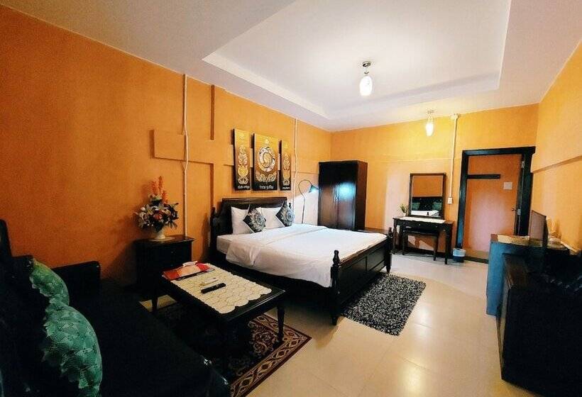 스위트, Retro Box Hotel Chumphon