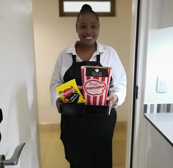 חדר סטנדרט, The Capital On Bath