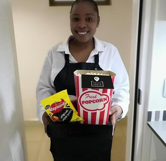 דירת פנטהאוז 2 חדרי שינה, The Capital On Bath