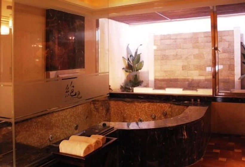 اتاق لوکس, Color Motel