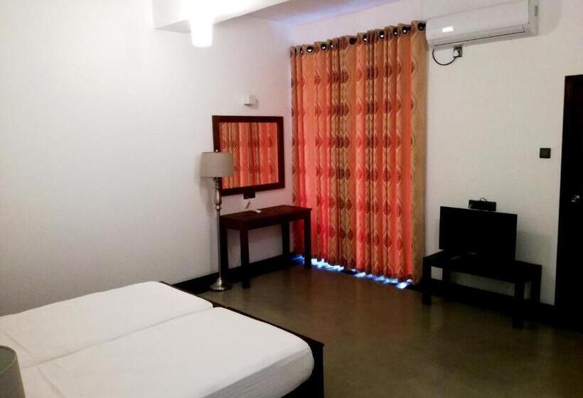 Трехместный Номер Deluxe, Hasara Hotel Galle