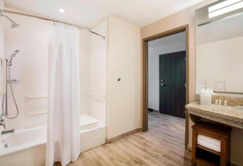 Стандартный Номер Кровать Кинг, Courtyard By Marriott Faro Blanco Resort