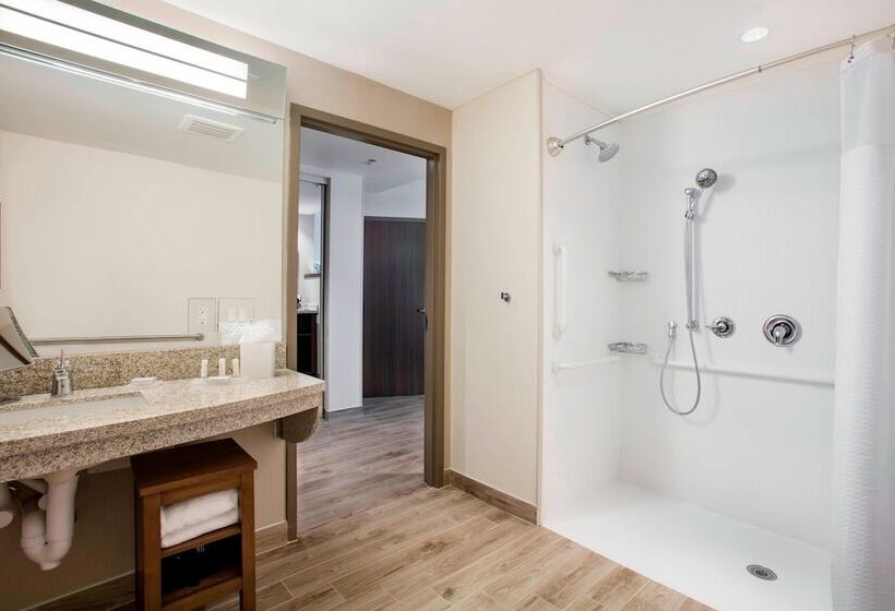 Номер Стандарт Двуспальная Кровать Боковой Вид на Море, Courtyard By Marriott Faro Blanco Resort