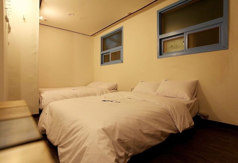 스탠다드 룸, W Mini Hotel   Hostel