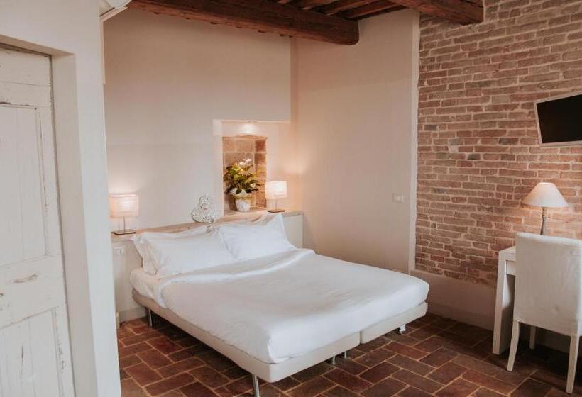 Классический Номер, Relais Casetta 56