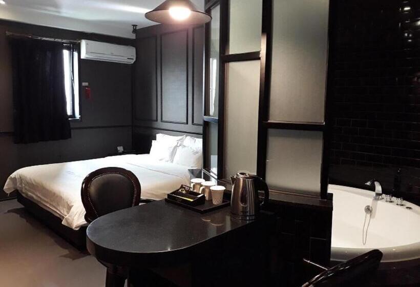 اتاق لوکس, Almond Hotel Busan Station