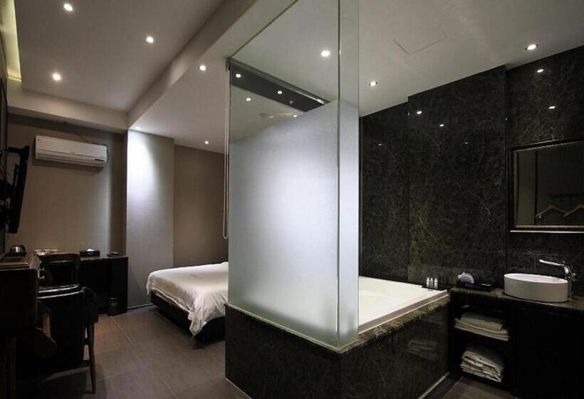 اتاق سوپریور, Almond Hotel Busan Station