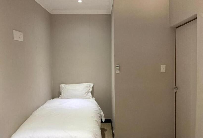 Семейный Номер, Ilanda Guest House