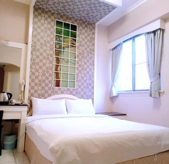 اتاق استاندارد, Tainan Inn