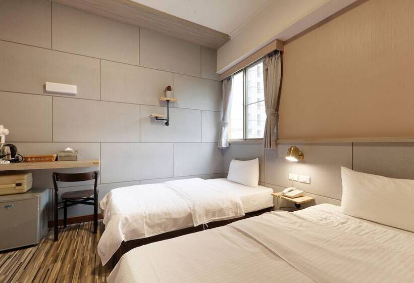 اتاق استاندارد, Tainan Inn