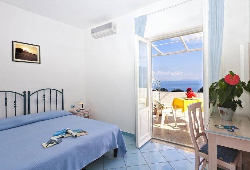 Номер Стандарт Вид на Море, Villa D'orta