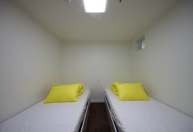 标准间, 24 Guesthouse Myeongdong Town