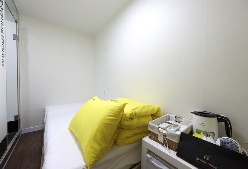 标准单人间, 24 Guesthouse Myeongdong Town