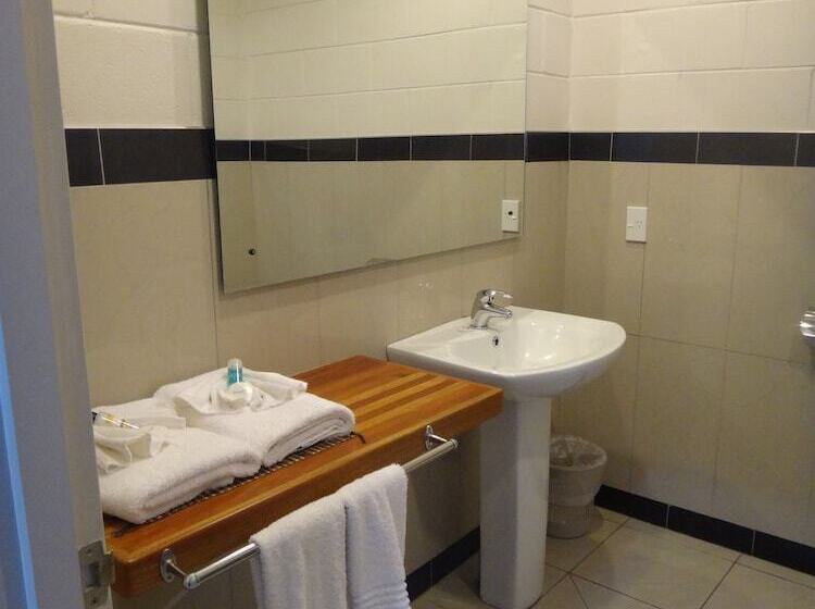 Deluxe Room, Amanaki