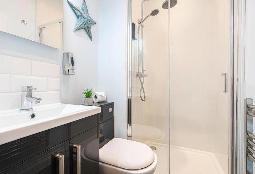 اتاق استاندارد, Ocean Stays Hotel, Plymouth