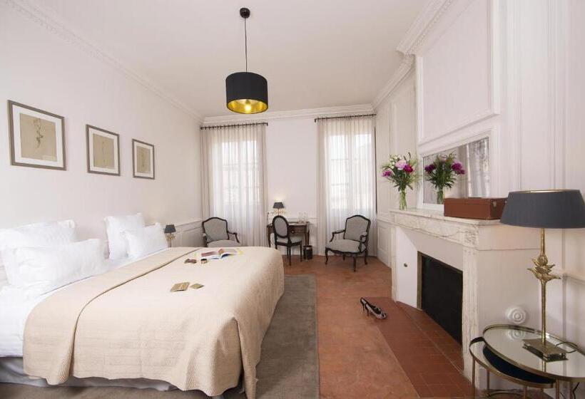 Номер Deluxe, Hôtel De La Villeon