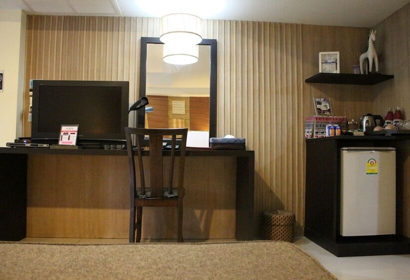 デラックスルーム, Nan Boutique