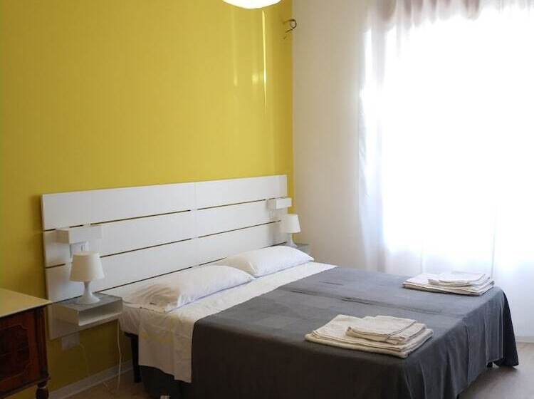 スタンダードトリプルルーム, B&b Via Nazionale