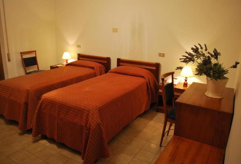غرفة قياسية, Albergo Smeraldo