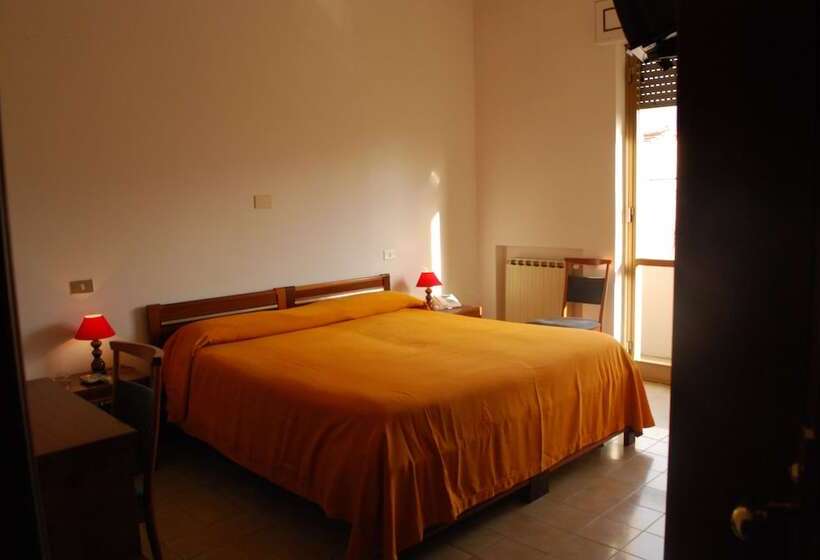 غرفة قياسية, Albergo Smeraldo