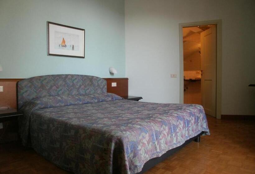 Номер Комфорт, Albergo Villa & Roma
