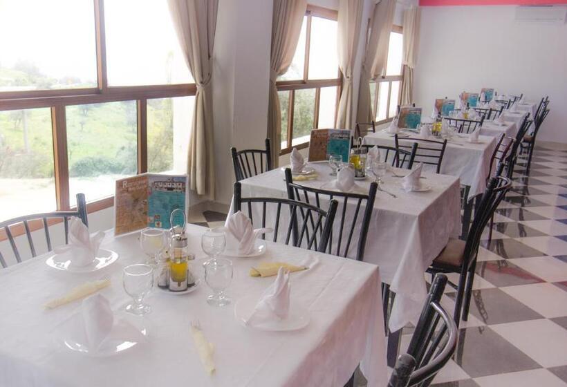 이코노미 룸, Chaouen