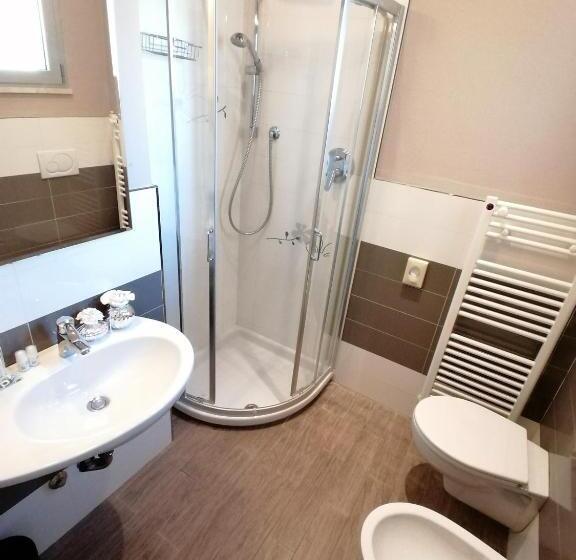 Economy Quadruple Room, Nordic