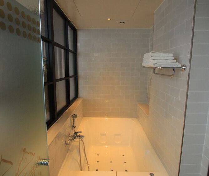 اتاق لوکس, Hound Hotel Changwon Terminal