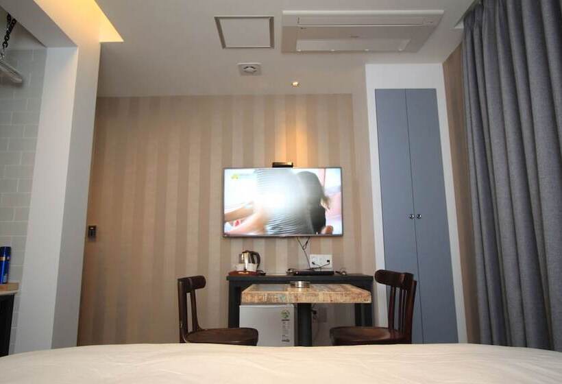 اتاق لوکس, Hound Hotel Changwon Terminal