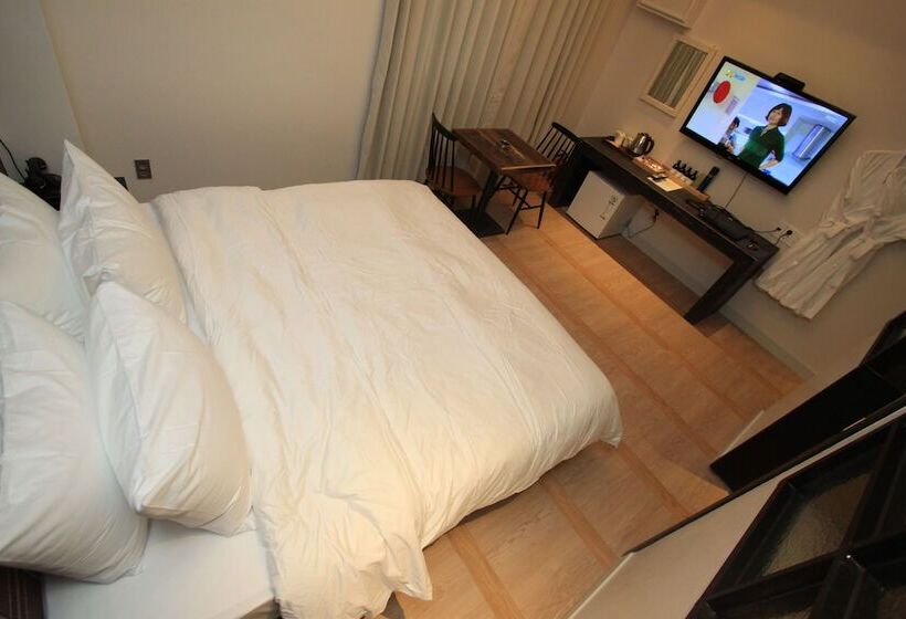 اتاق لوکس, Hound Hotel Changwon Terminal