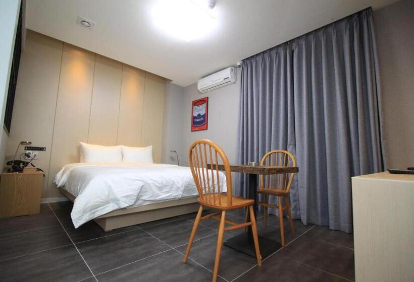 اتاق استاندارد, Hound Hotel Changwon Terminal