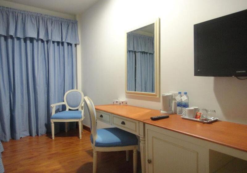 Номер Superior, Kensington English Garden Resort Khaoyai