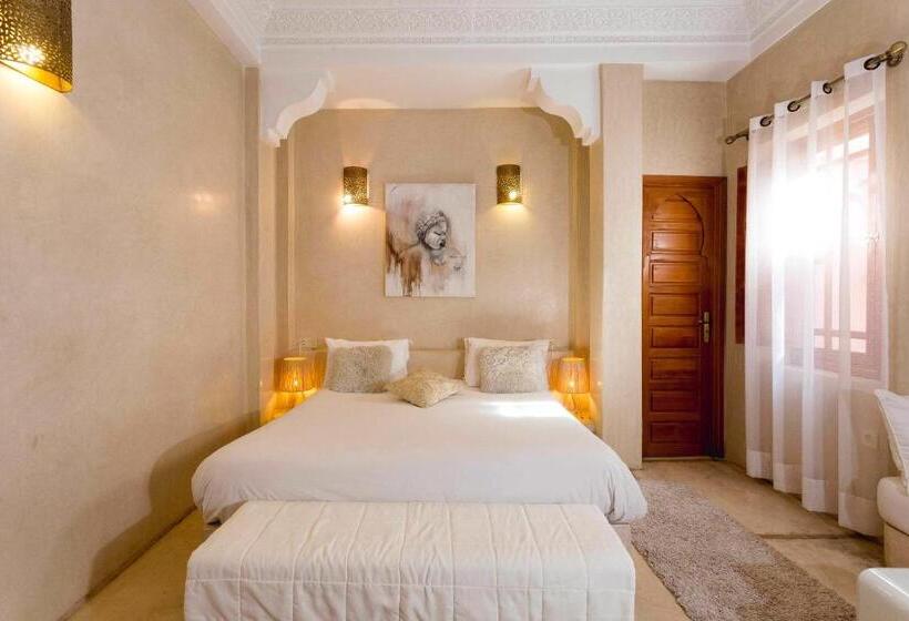 سوییت, Riad Mazaya