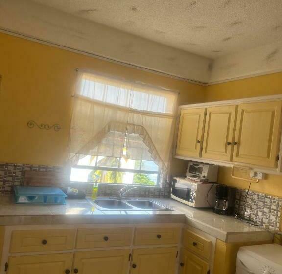 آپارتمان 2 خوابه, Aanola Villas