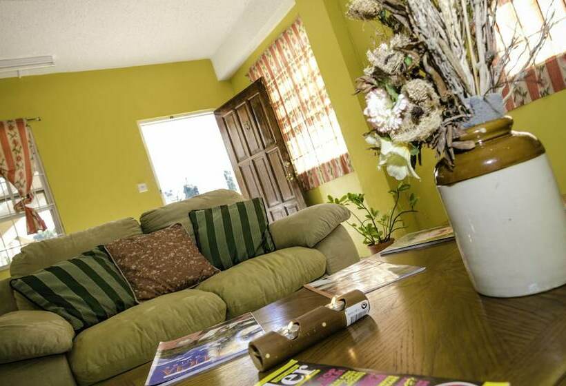 آپارتمان 2 خوابه, Aanola Villas