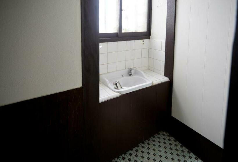 이코노미 룸, Takeyaso Ryokan
