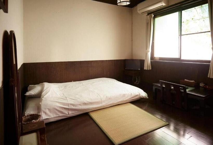 이코노미 룸, Takeyaso Ryokan