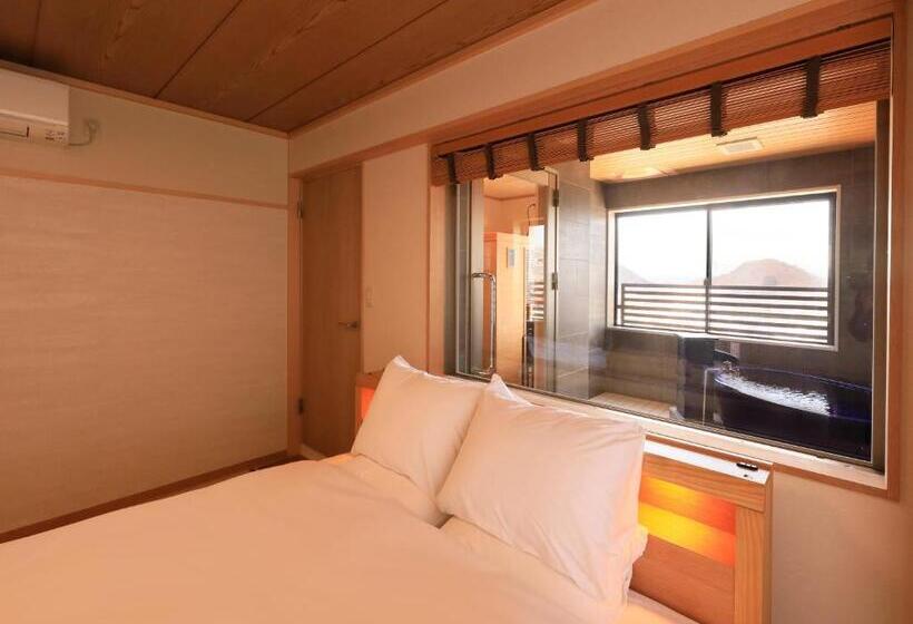 带按摩浴盆的套房, Tsubakino
