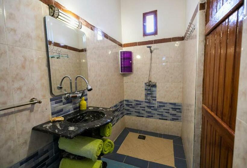 Четырехместный Номер Стандарт, Auberge Sahara