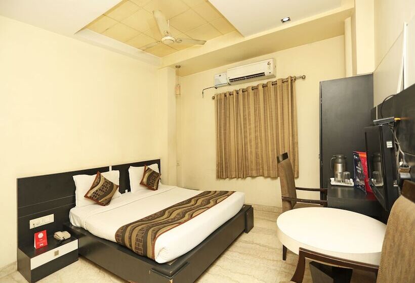 Quarto Deluxe, Sundaram
