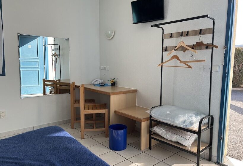 Номер Стандарт, Hôtel Le Laury S