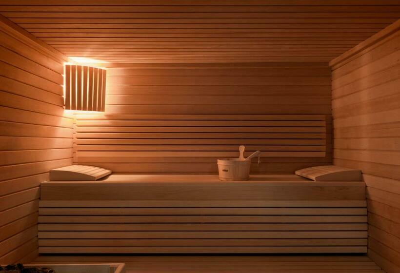Номер Премиум, Okko Hotels Paris Rueil Malmaison