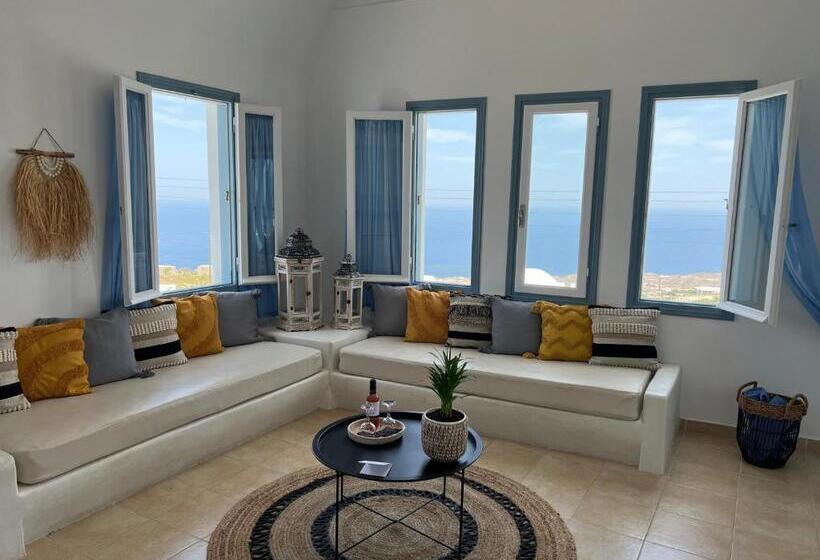 带按摩浴盆的套房, Athiri Santorini